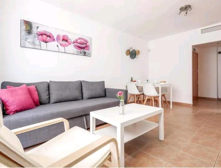 Apartamento Con Patio Y Piscina Cerca De Sevilla 라알가바 외부 사진