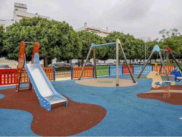 Apartamento Con Patio Y Piscina Cerca De Sevilla 라알가바 외부 사진